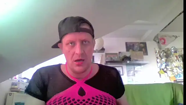Show modela Bigthroaterboy na web-kameri