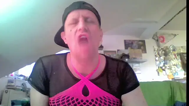 Pokazy przed kamerką – Bigthroaterboy