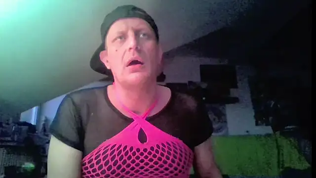 Bigthroaterboy's Webcam Show