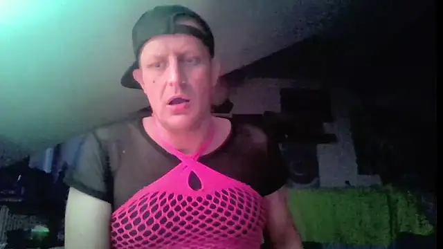 Bigthroaterboy's Webcam Show