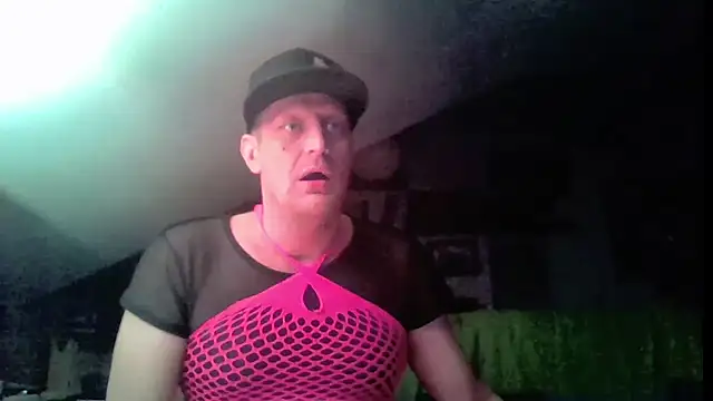 Bigthroaterboy Show Webcam