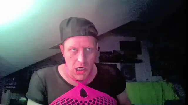 Bigthroaterboy Webcamshow