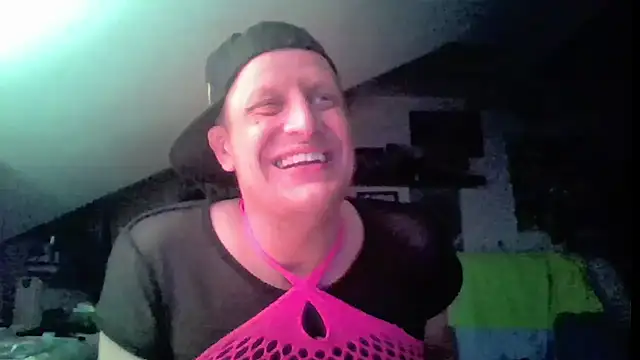 Bigthroaterboy 网络视讯表演