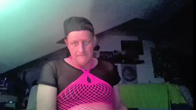 Bigthroaterboy's Webcam Show
