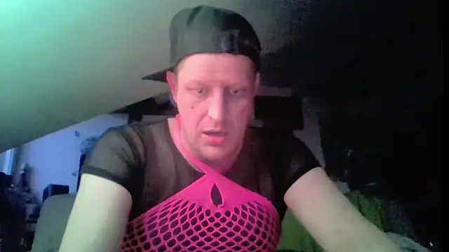 Bigthroaterboy Pertunjukan Webcam