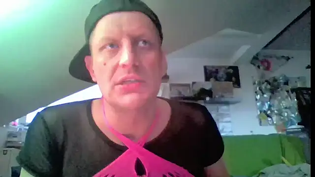 عرض كام Bigthroaterboy
