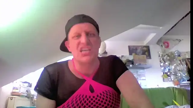 Bigthroaterboy Webcam-Show
