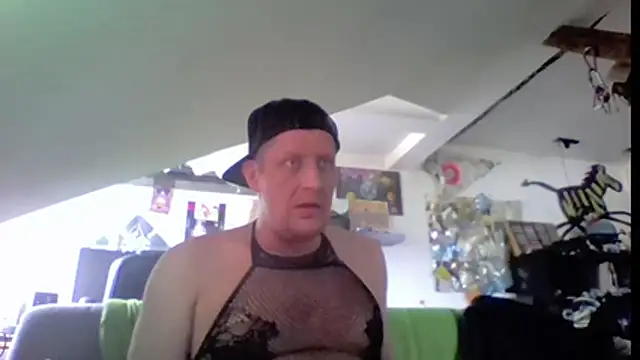 Bigthroaterboy's Webcam Show