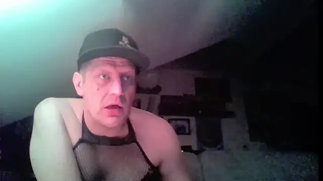 Bigthroaterboy Show Webcam