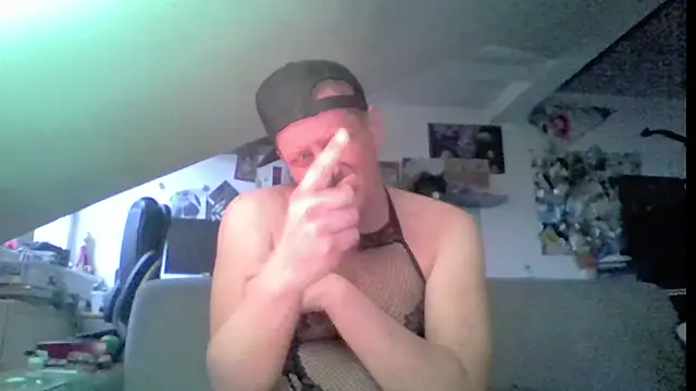 Bigthroaterboy Webcam Show