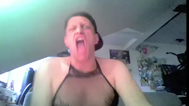Show modela Bigthroaterboy na web-kameri