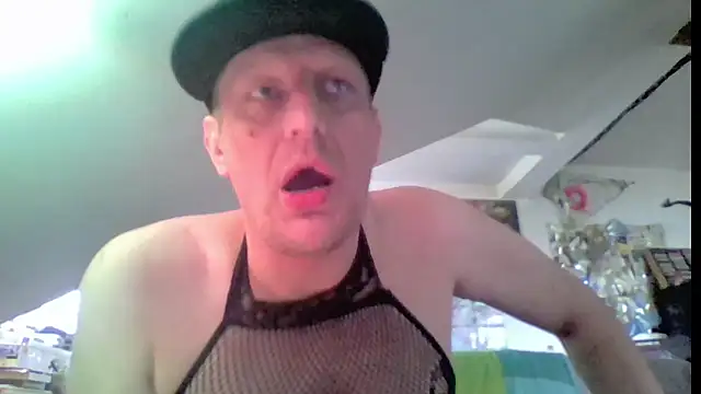 Bigthroaterboyn Webbikameraesitys