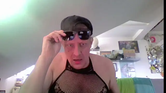 Bigthroaterboy Show Webcam