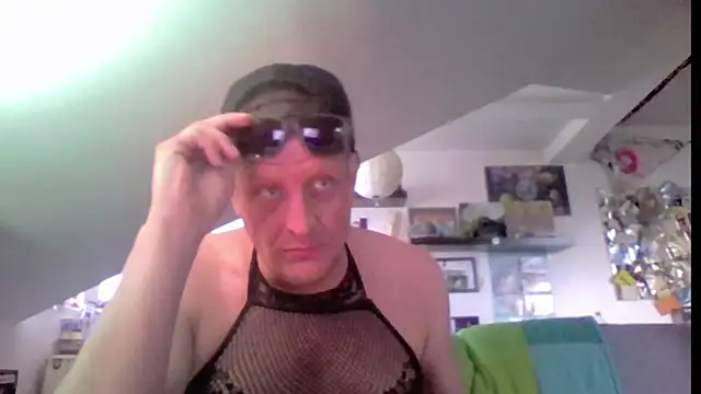Bigthroaterboy Webcam show