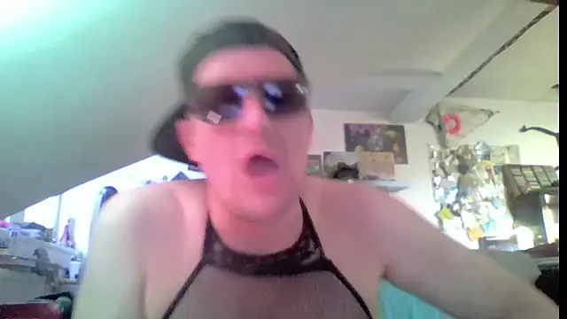 Bigthroaterboy Webcam-Show