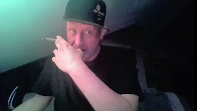Bigthroaterboy Pertunjukan Webcam