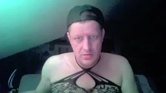Bigthroaterboy Adlı Modelin Web Kamerası Şovu