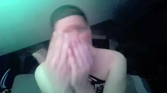 Bigthroaterboy webkamerás műsora