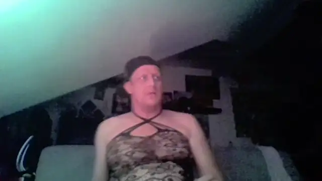 Bigthroaterboy webkamerás műsora