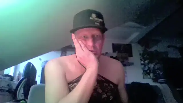 Bigthroaterboy Webcam-Show