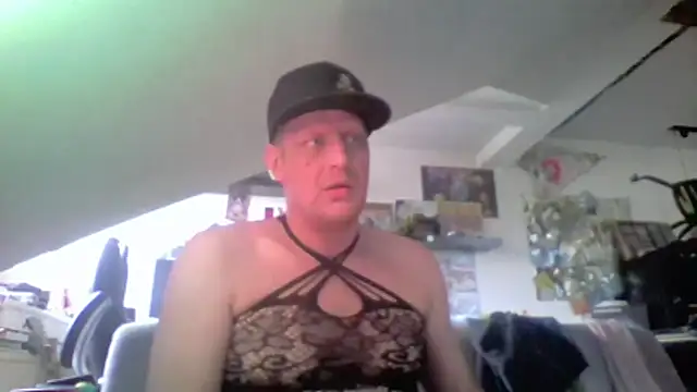 Bigthroaterboy Webcam-Show