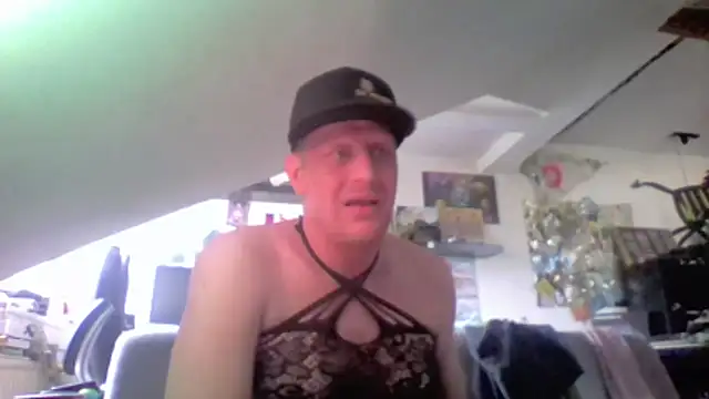 Bigthroaterboy Webcam-Show
