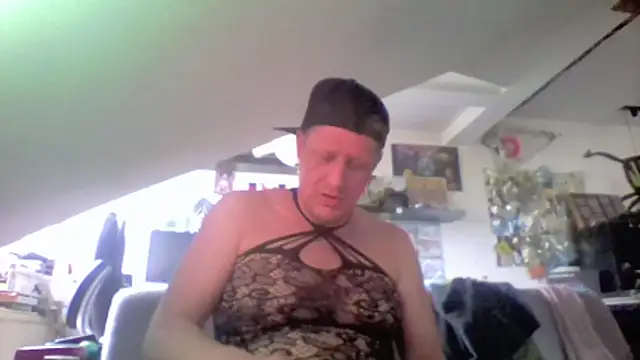 Bigthroaterboy's Webcam Show