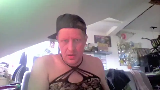 Bigthroaterboyn Webbikameraesitys