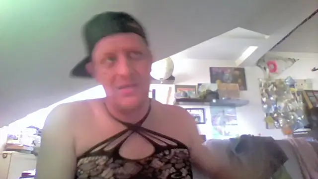 Bigthroaterboy Webcam Show