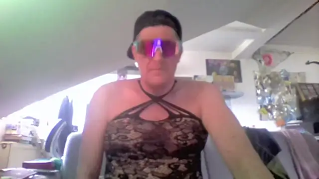 Bigthroaterboy Pertunjukan Webcam