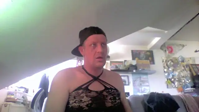 Bigthroaterboy Webcam-Show