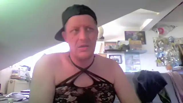Bigthroaterboy Webcam-Show