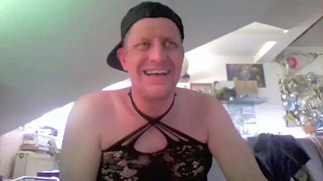 Bigthroaterboy Show Webcam