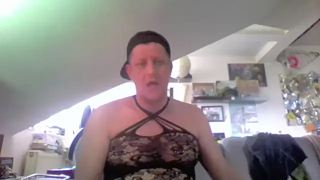 Bigthroaterboy's Webcam Show