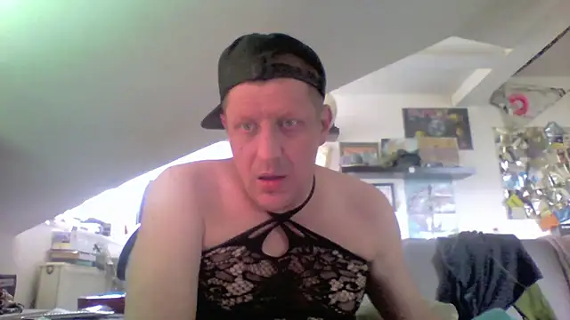 Bigthroaterboy Show Webcam