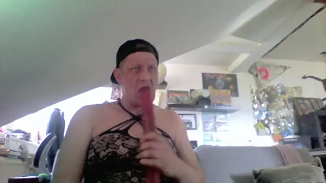 Bigthroaterboy Show in webcam
