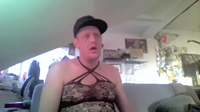 Bigthroaterboy Webcam-Show