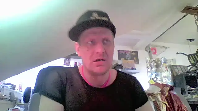 Pokazy przed kamerką – Bigthroaterboy