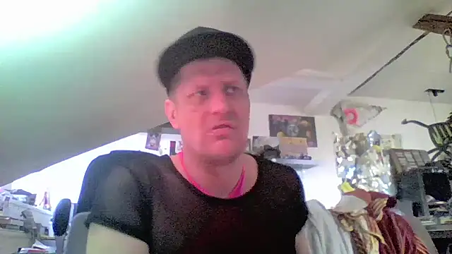 Bigthroaterboy's Webcam Show