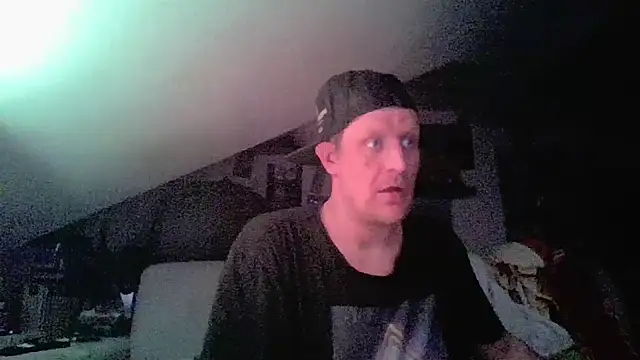 Bigthroaterboy Show in webcam