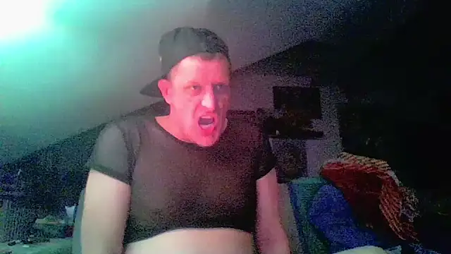 Bigthroaterboyn Webbikameraesitys