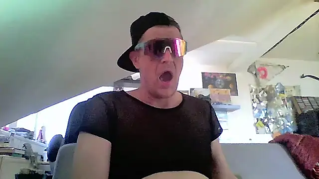 Bigthroaterboy Webcam Show