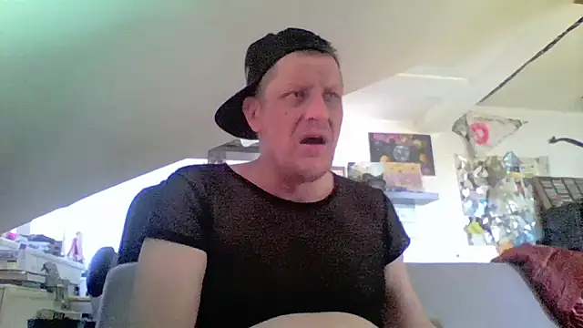 Bigthroaterboyn Webbikameraesitys