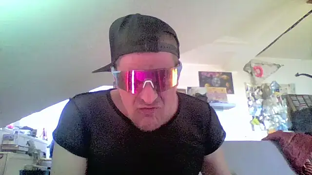 Bigthroaterboy Pertunjukan Webcam