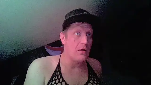 הופעת וובקאם של Bigthroaterboy