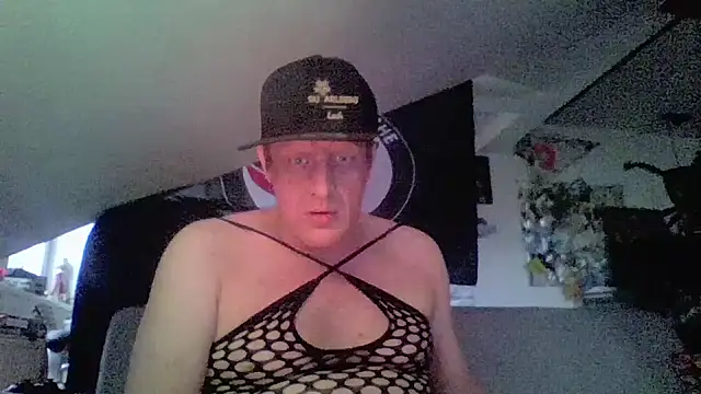 Bigthroaterboy's Webcam Show