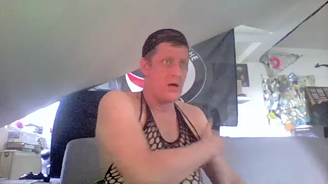 Bigthroaterboy Show in webcam