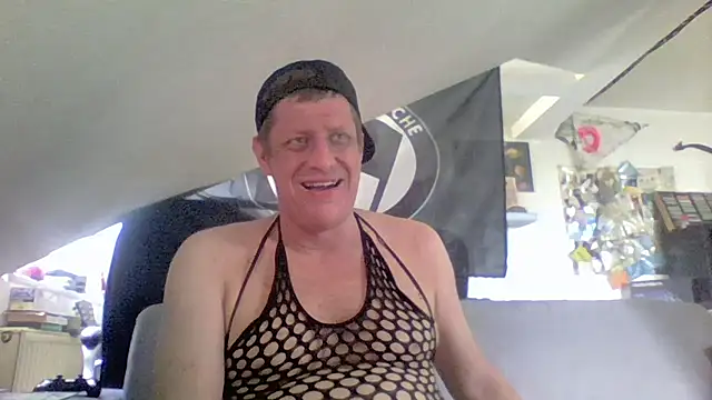 Bigthroaterboy Show in webcam