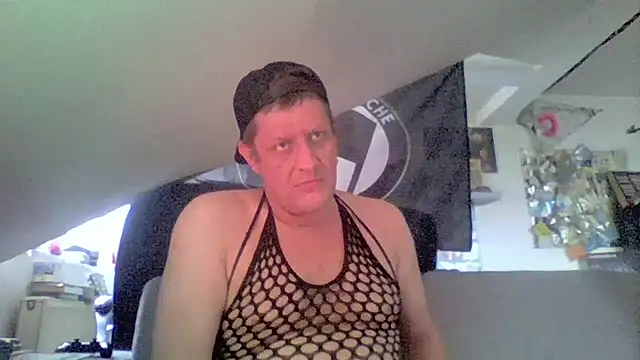 Show modela Bigthroaterboy na web-kameri