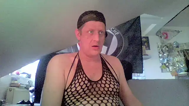 Bigthroaterboy: διαδικτυακό σόου στην κάμερα